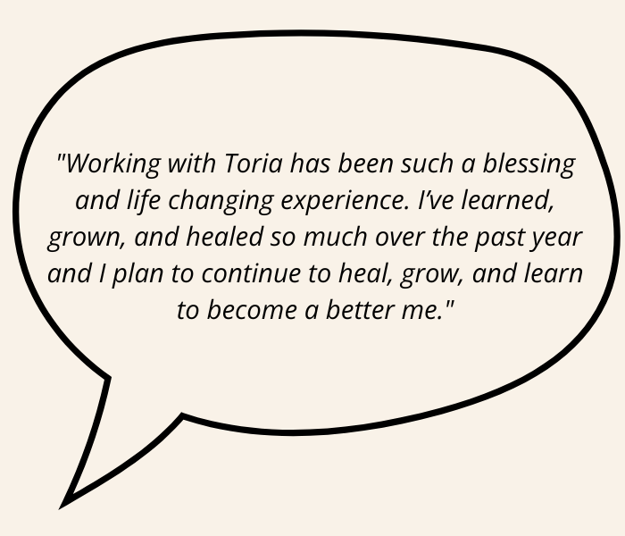 Client testimonial displayed inside chat bubble